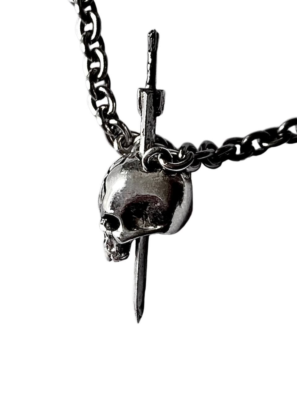 Knight’s Skull